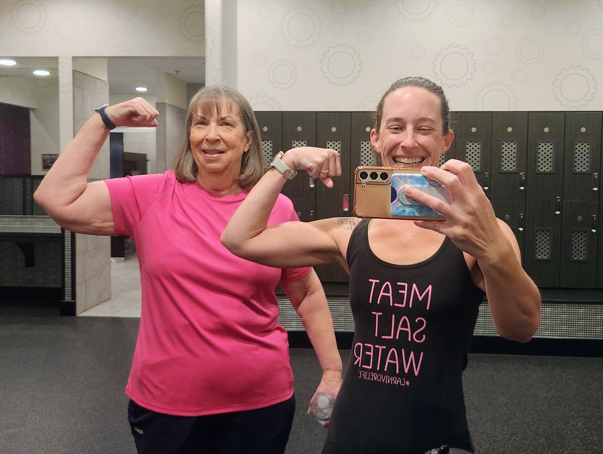 MrsMordt's tweet photo. Took my mama to the gym with me! It's never too late to start getting healthy!!
#fitgranny
#gigiandgranny
#twogenerations
#lovemymama
#fitness https://t.co/gX0LPZWZ2l