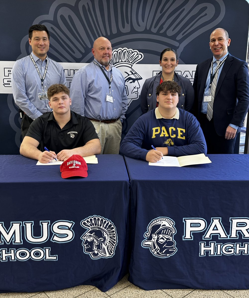 Paramus_Schools's tweet photo. On Feb. 7, two #ParamusHighSchool senior athletes officially signed to their chosen colleges and universities. Huge congrats to Daniel Elyash β24 (Wrestling - Davidson College) and Aidin Xheraj β24 (Football - Pace University). π€ΌββοΈπ
#paramuspride #nationalsigningday #phsathletes https://t.co/hi9ZtiRyg7