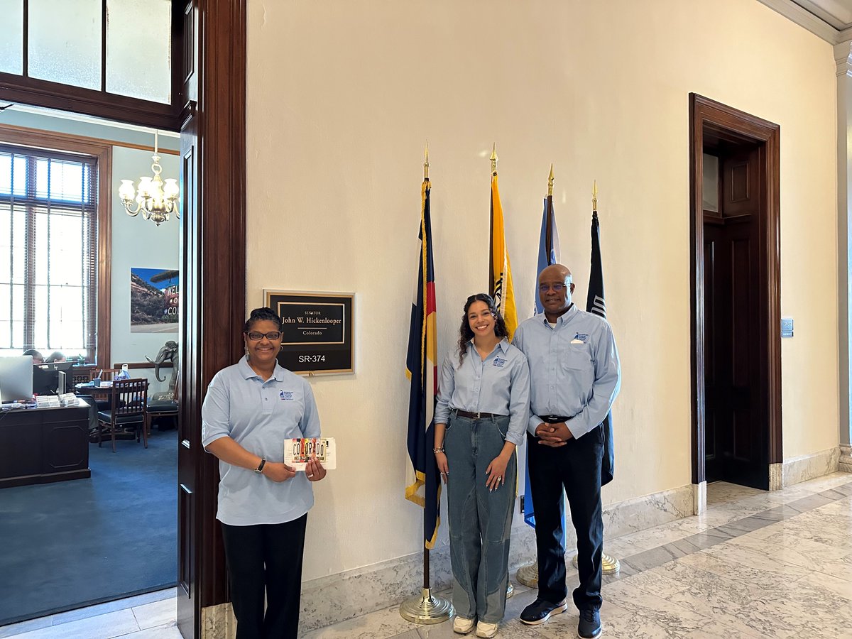 ACSCANCO's tweet image. .@SenatorHick yesterday we delivered postcards to your office asking for your cosponsorship for the #PSAForHIMAct. The bill ensures more individuals at high risk for #ProstateCancer can get screened, at no cost to the individual. Please join us by cosponsoring the bill.