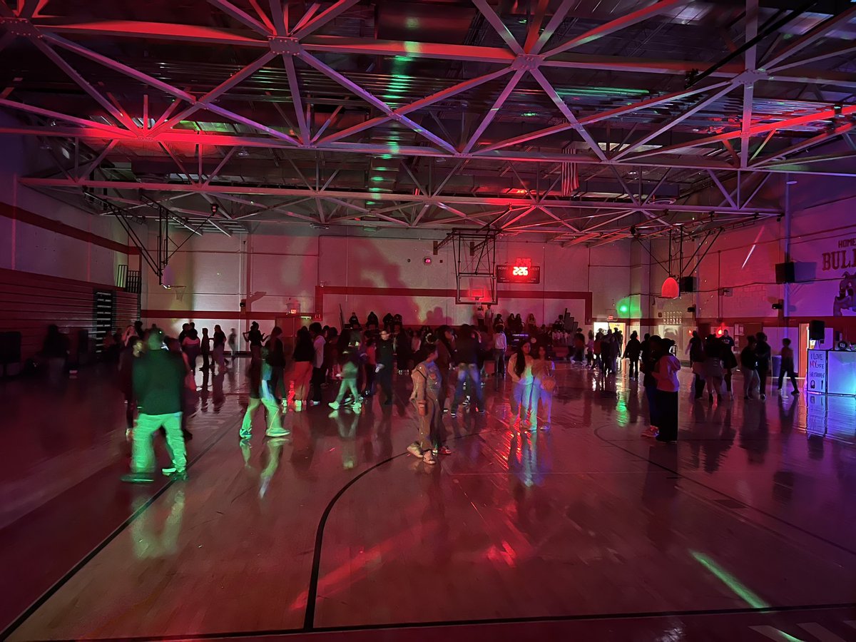 DuPont Tyler Middle tweet media