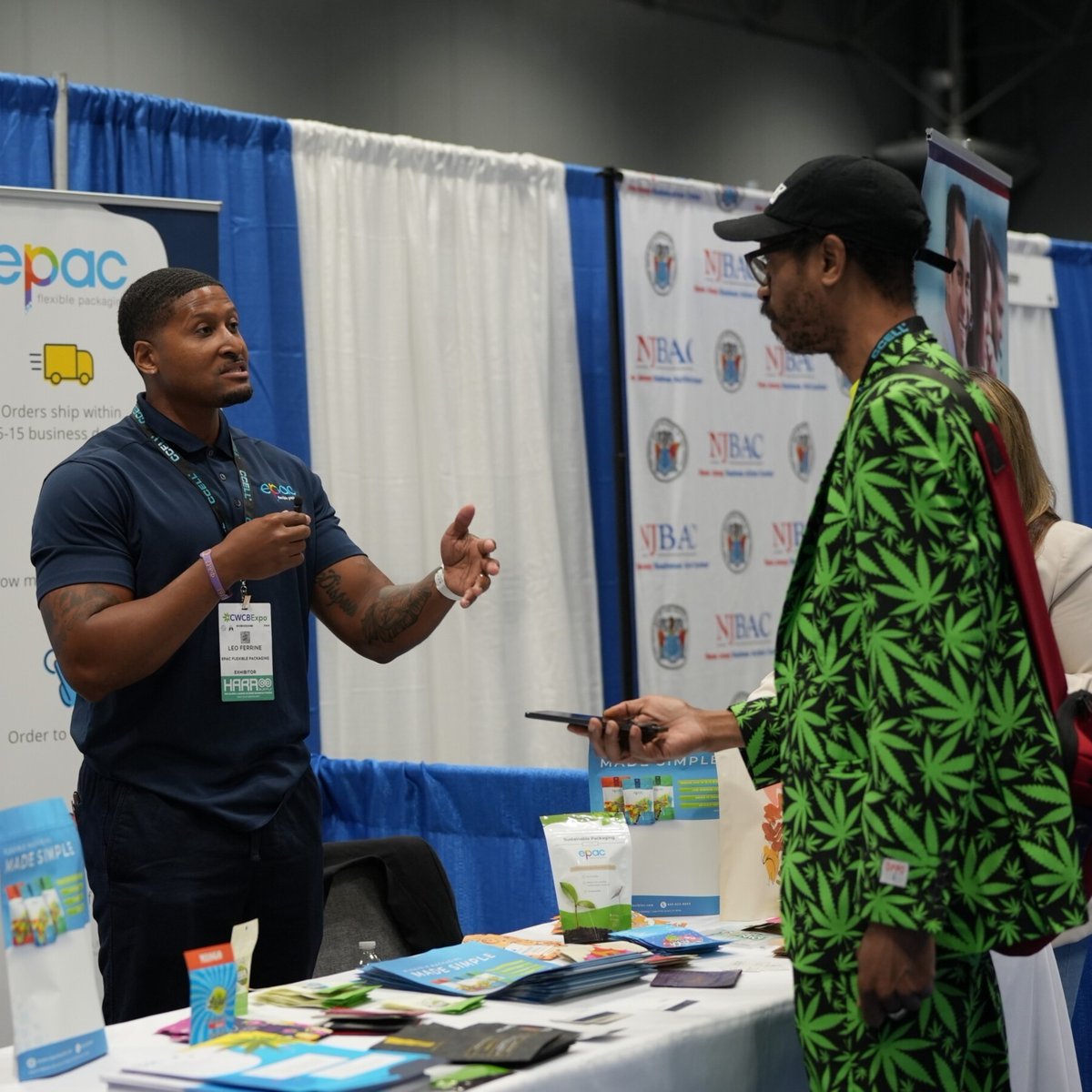 CMBglobalcon's tweet photo. Every new partnership starts with "hello" 👋
#cwcbexpo #cwcbexpo2024 #networking #growth #development #businessconnections https://t.co/PsFTovtCU2