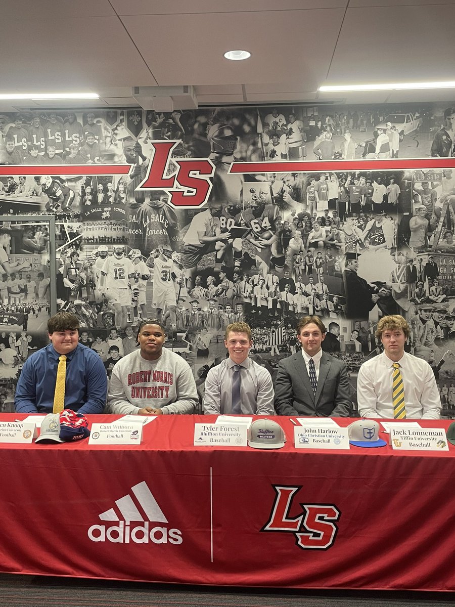 Congratulations gentlemen on signing today!! We are proud of you guys and hope all goes well in your future sports and academics endeavors!! @johnharlow2024 @Jrlonny11 @KnoopBen @CamdonWilborn and Tyler Forest @LaSalleAlumni @LaSallePride