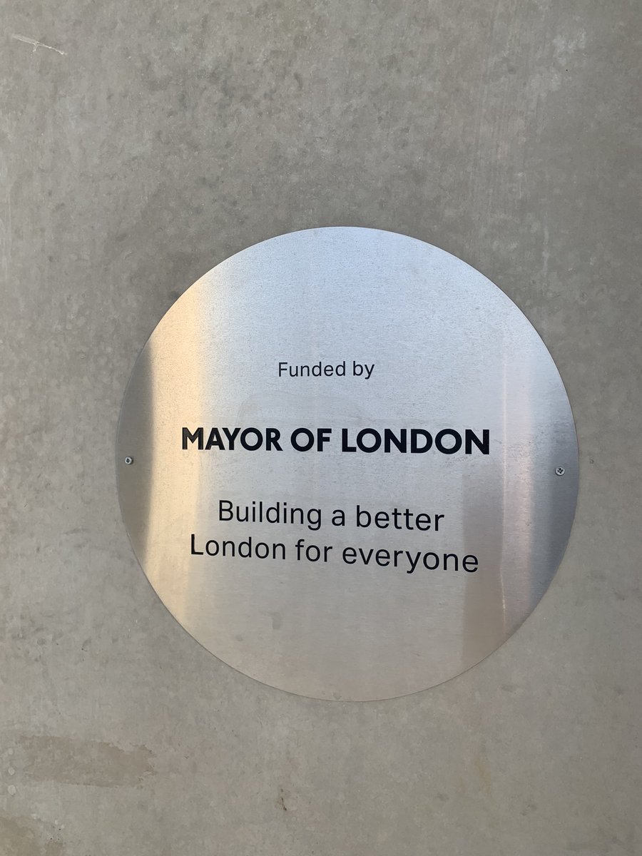 What a beautiful building 🤩 UAL Eastbank at Stratford. Part of my new contract 😁