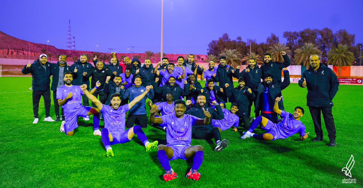 نادينا غداً يستضيف "السد" في مباراة ترفع من سقف طموحاتنا ومشوارنا في الدوري ..
ونحن نثق في نجومنا وندعمهم بكل قوة 💪
ولكنهم يحتاجون إلى صوتكم وحضوركم في الملعب 🙌
فأنتم جماهير النادي روح الفريق وجزء هام في نجاحاته 🙏

#كلنا_مع_الصقر
#الصقر_السد