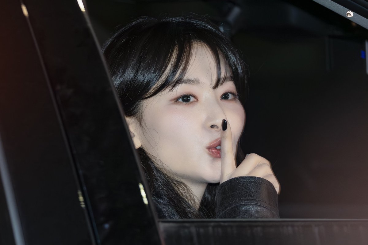 28reasons_210's tweet photo. 240207 슬기 생일 파티
슬기로운 Happy Day 퇴근길
#슬기 #SEULGI https://t.co/X9ZyCsLoH6