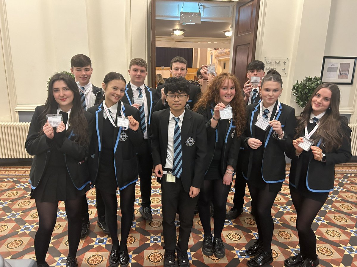 Day 2 of Clyde Conversations - a great opportunity for pupils to be involved in and they do love a lanyard 🤩 #Article12  <a href="/_stcolumba/">St.Columba's HS, Gourock</a>