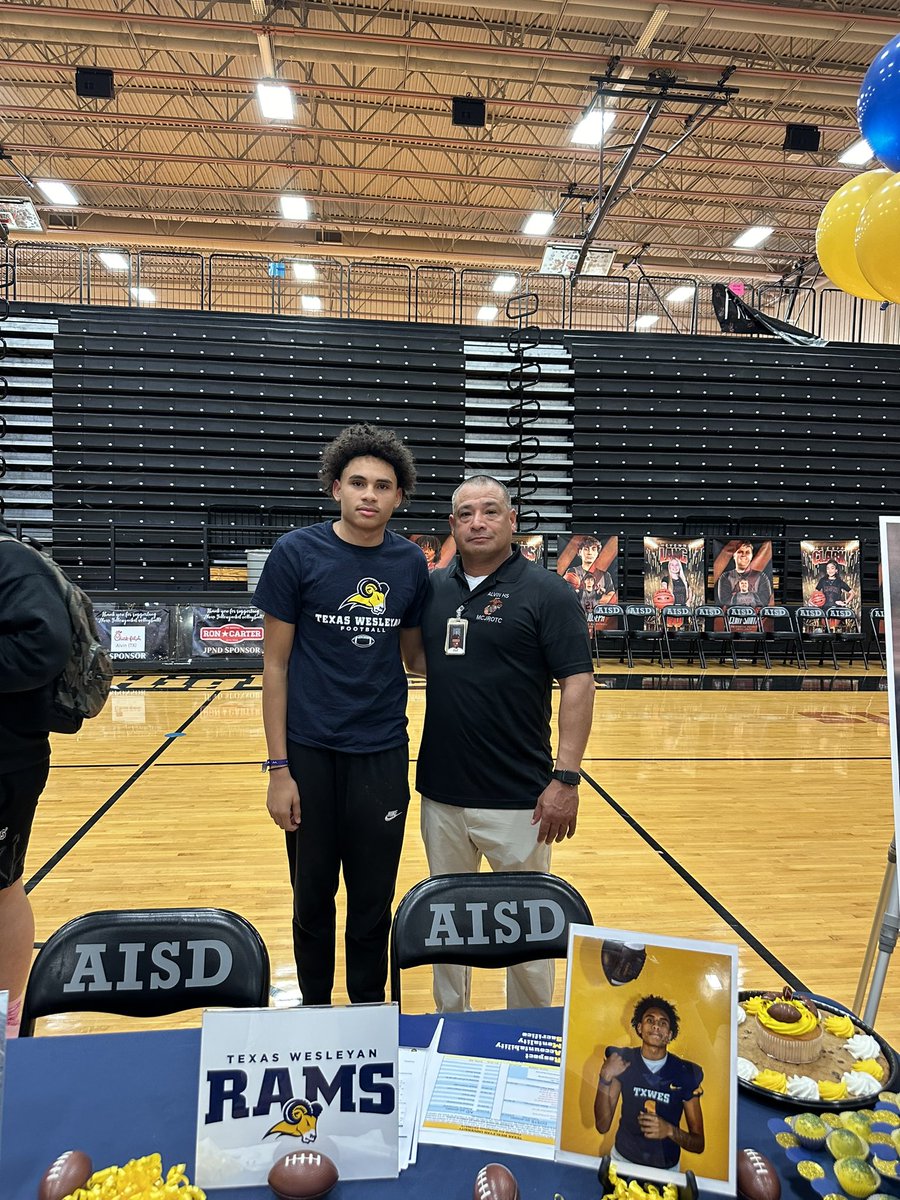 AHS MCJROTC tweet media