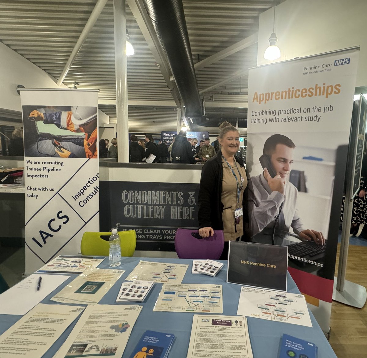 The apprenticeship team <a href="/PennineCareNHS/">Pennine Care NHS FT</a> facilitated an evening session discussing apprenticeship pathways and advice on Trust vacancies.  Thank you <a href="/hopwoodhall/">Hopwood Hall College & University Centre</a> for this opportunity and continuing to work with us 🫶