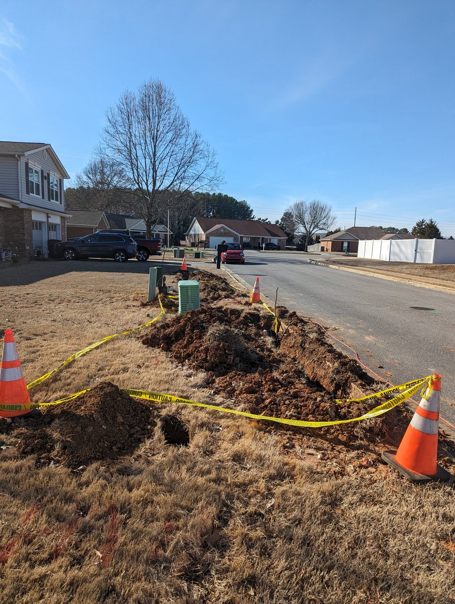 ApteriumTTV's tweet photo. Hey @ATT you dug a literal trench in my yard and then left it there.  Learn to clean up after yourselves. https://t.co/1WVRrWy6ad