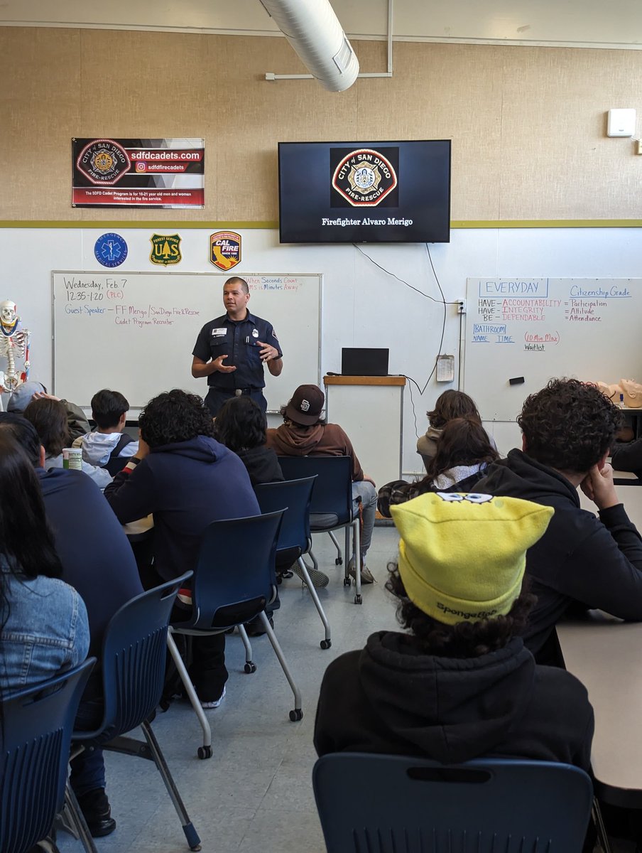 Firefighter Alvaro Merigo is talking to our CTE Fire Science students about the benefits of becoming a firefighter 👩🏽‍🚒🔥🚒 <a href="/SUHSD/">Sweetwater Union High School District</a>