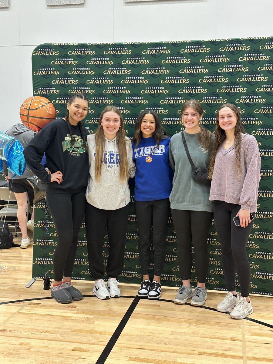 SFJeffersonGBB's tweet photo. Congratulations to  @AliyahMcgovern aka “squirt” on signing to DWU to continue her basketball and academic career! DWU is getting a young woman who works hard on and off the court and continues to grow each and every day. https://t.co/5ZeRHDrHX7