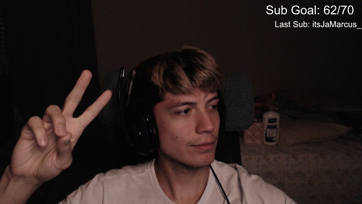 First to join stream is my Valentine haha

8 subs off 70 💜💜
twitch.tv/titansl_