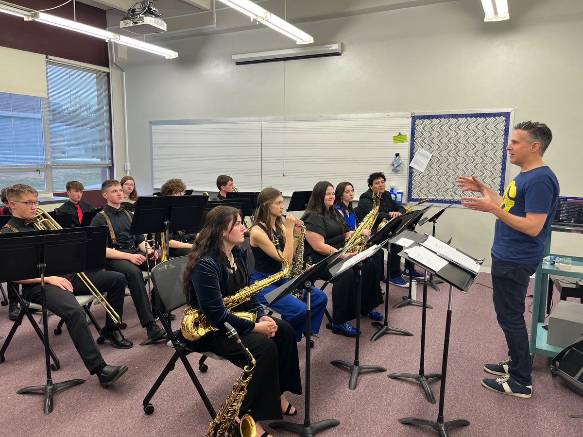 WintersetBands's tweet photo. Great performance and clinic with Henry Hey at Morningside JazzFest today with Jazz One! https://t.co/hAiBB6RFy0