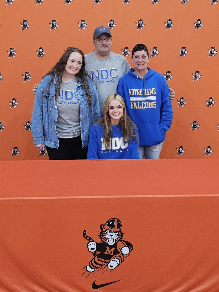 MTigerSB's tweet photo. Signing Day! Congrats to Lea and Hailey! @MassillonSchool @MTigerAthletics https://t.co/W91eF6A0nM