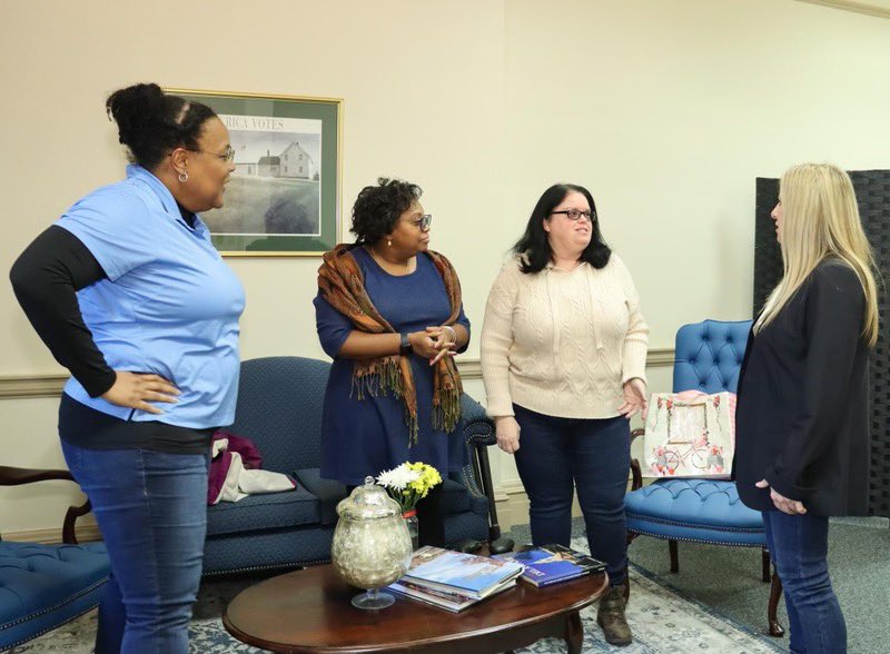 DSCA Board Members met with Rep. Longhurst to present her with a certificate of appreciation. Rep. Longhurst has not only been an advocate for the school counseling profession but is an incredible supporter of DE students!! We are so grateful for her! #NSCW24