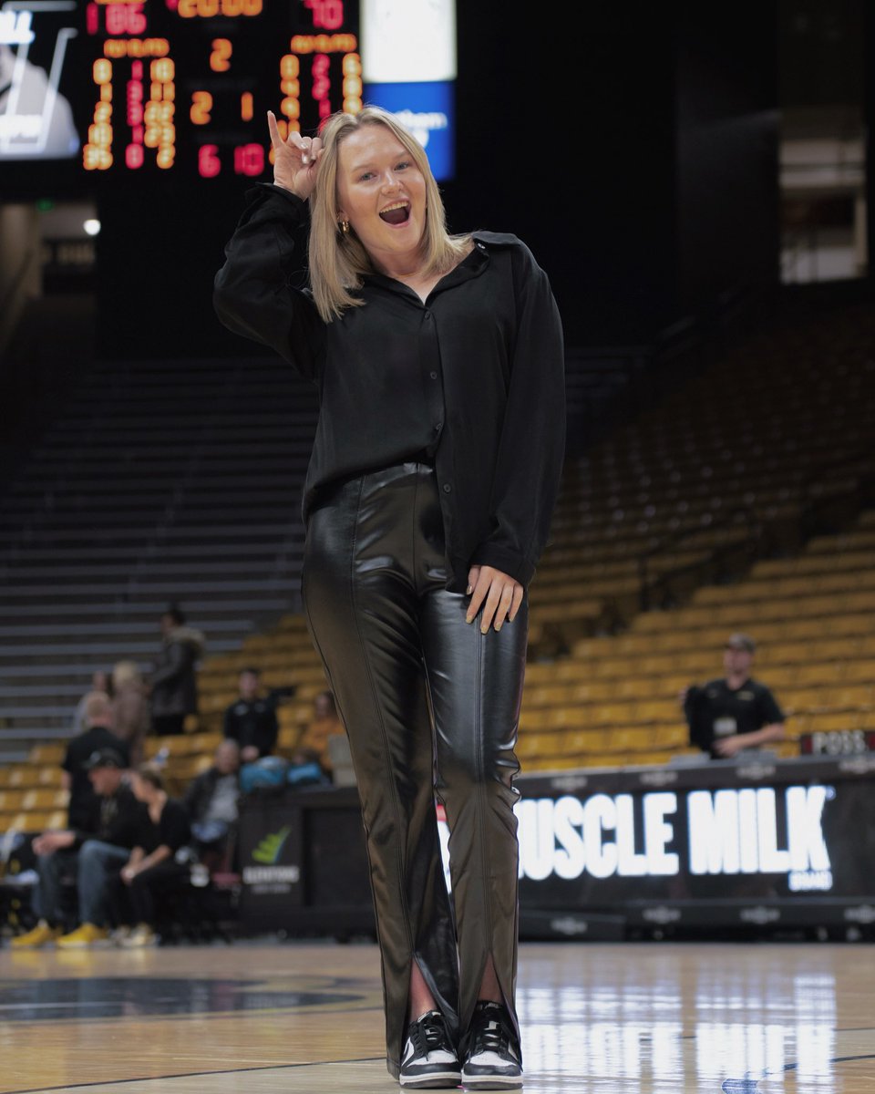 laceymdaniell's tweet photo. Happy National Girls &amp; Women in Sports Day! ✨🦬🤳 #NGWSD2024 https://t.co/oaNgTqNNxG