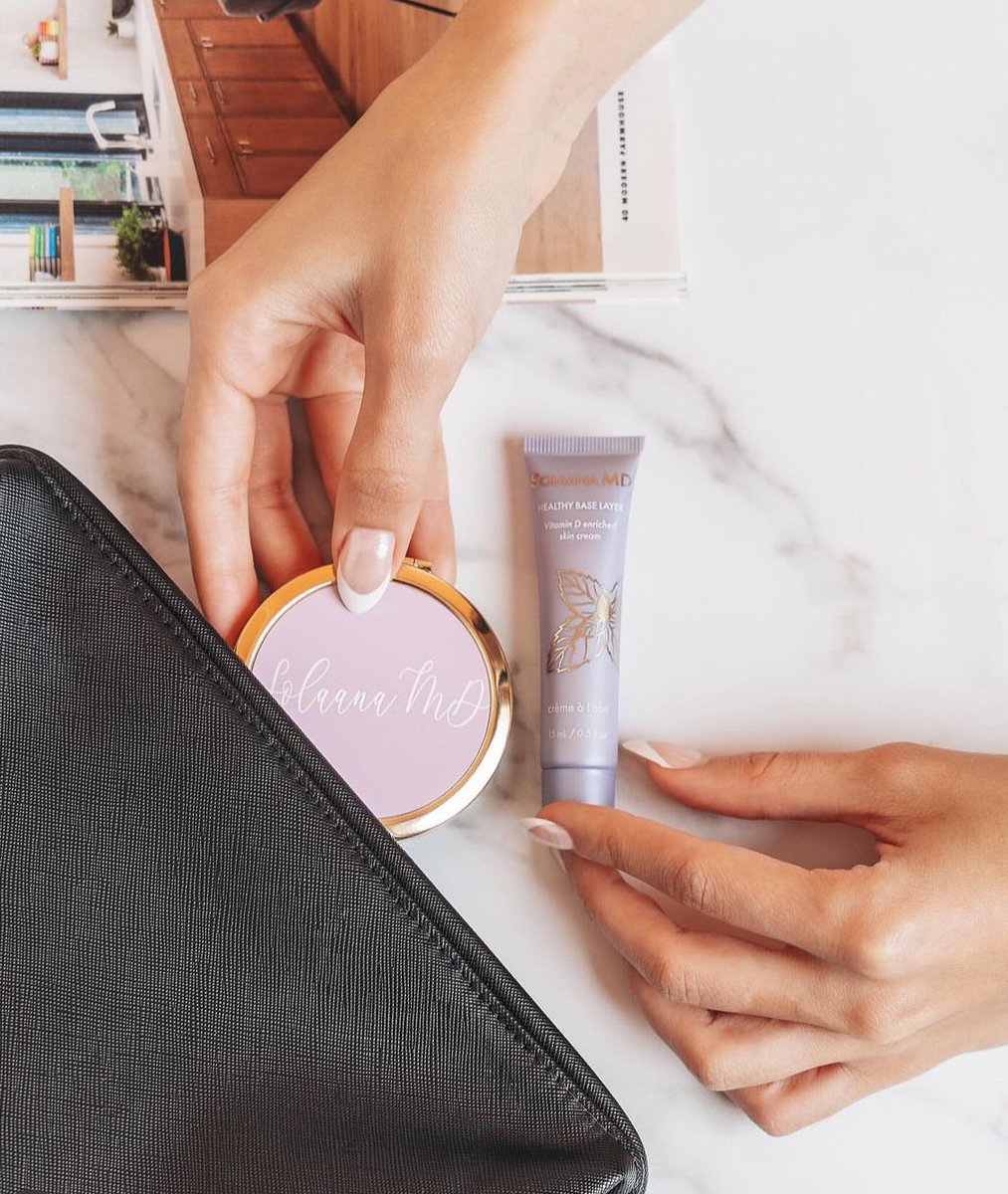 Beauty-on-the-Go Gift Set! Vitamin D cream comes in a convenient travel-size tube plus a custom compact mirror, all beautifully packaged in a lovely organza gift bag making it perfect for on-the-go skincare. #VitaminD #skincareroutine #beauty #TravelGoals #solaanamd #onthego