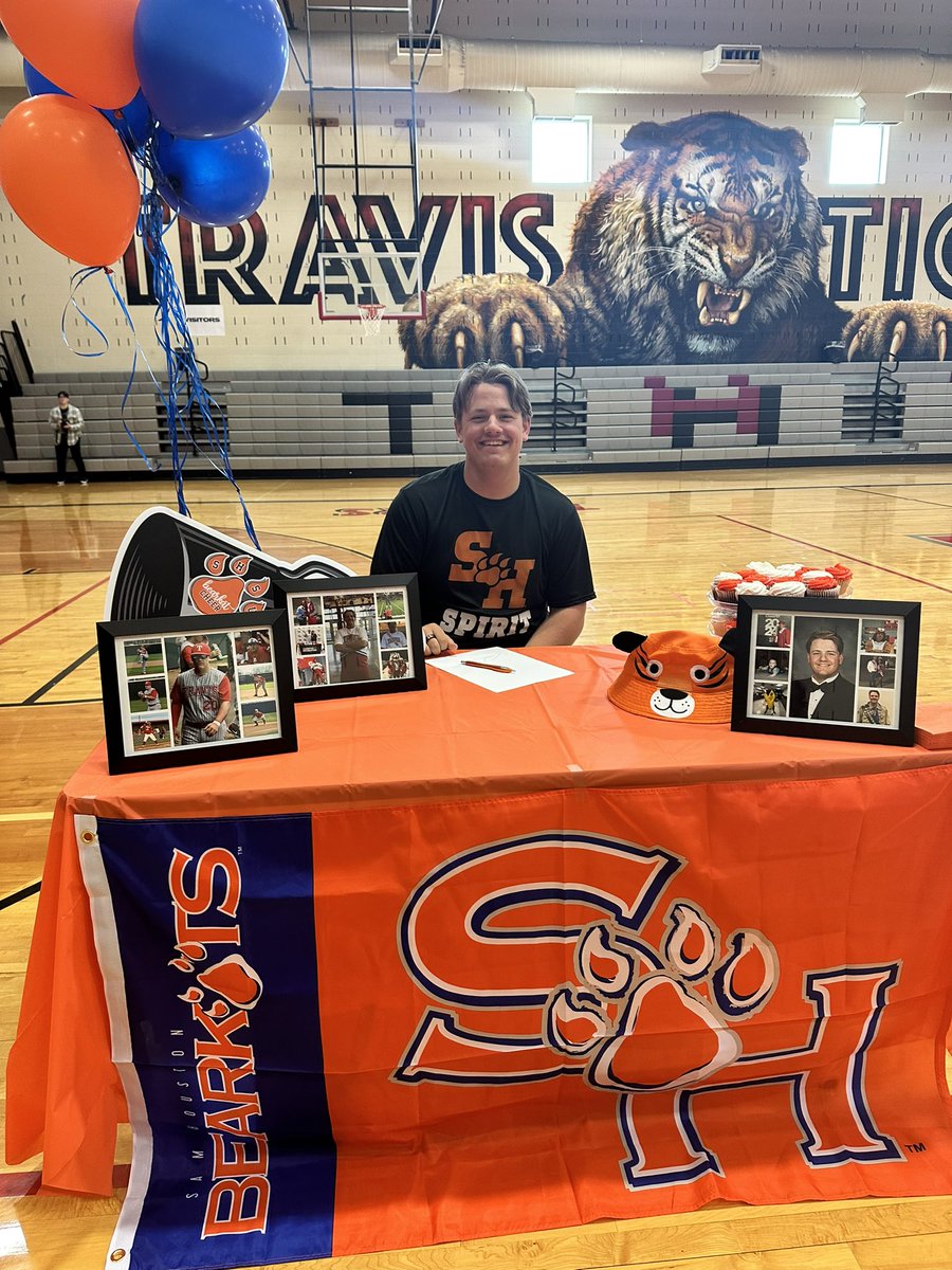 Travis Cheer tweet media