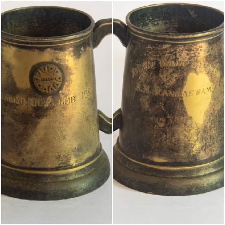 rangaisms4U's tweet photo. One of my most treasured awards. The 100% Club.
Earned in 1982 for being on sales target month after month, in the browner and arid parts of Rajasthan! A silver- coated, glass- bottomed beer mug!
Proud to be a Salesperson!

#AchalRangaswamyTheCoach #rangaisms https://t.co/x9pymMLU9n