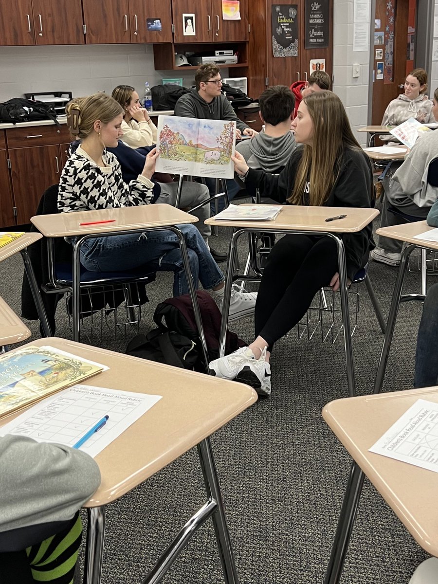 FalconFrieda's tweet photo. Communications class read children’s books aloud today to exhibit and practice their public speaking skills. #OtsegoKnights https://t.co/eE9PqlzpM5