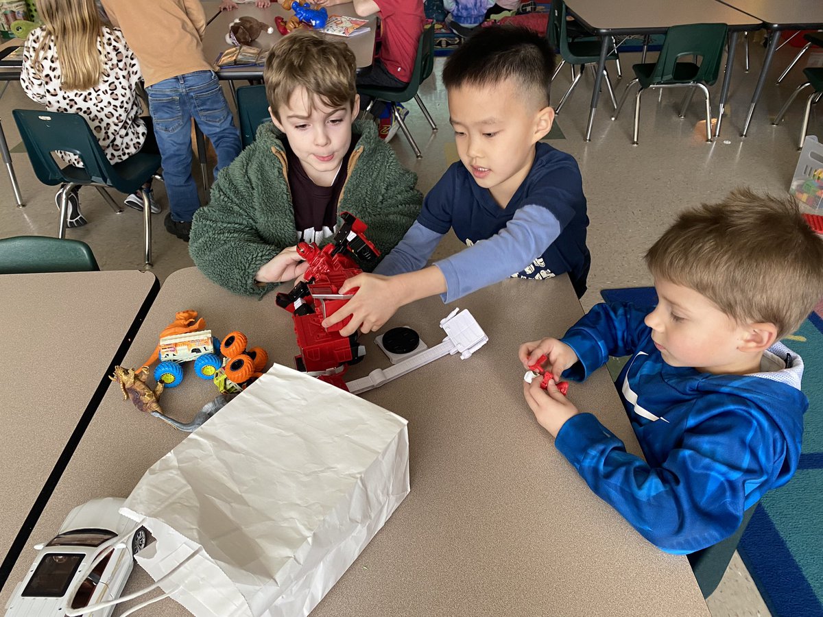 Kinder_Dogs's tweet photo. Global play day was so much fun!!🥰 https://t.co/Dgpecsh7ub