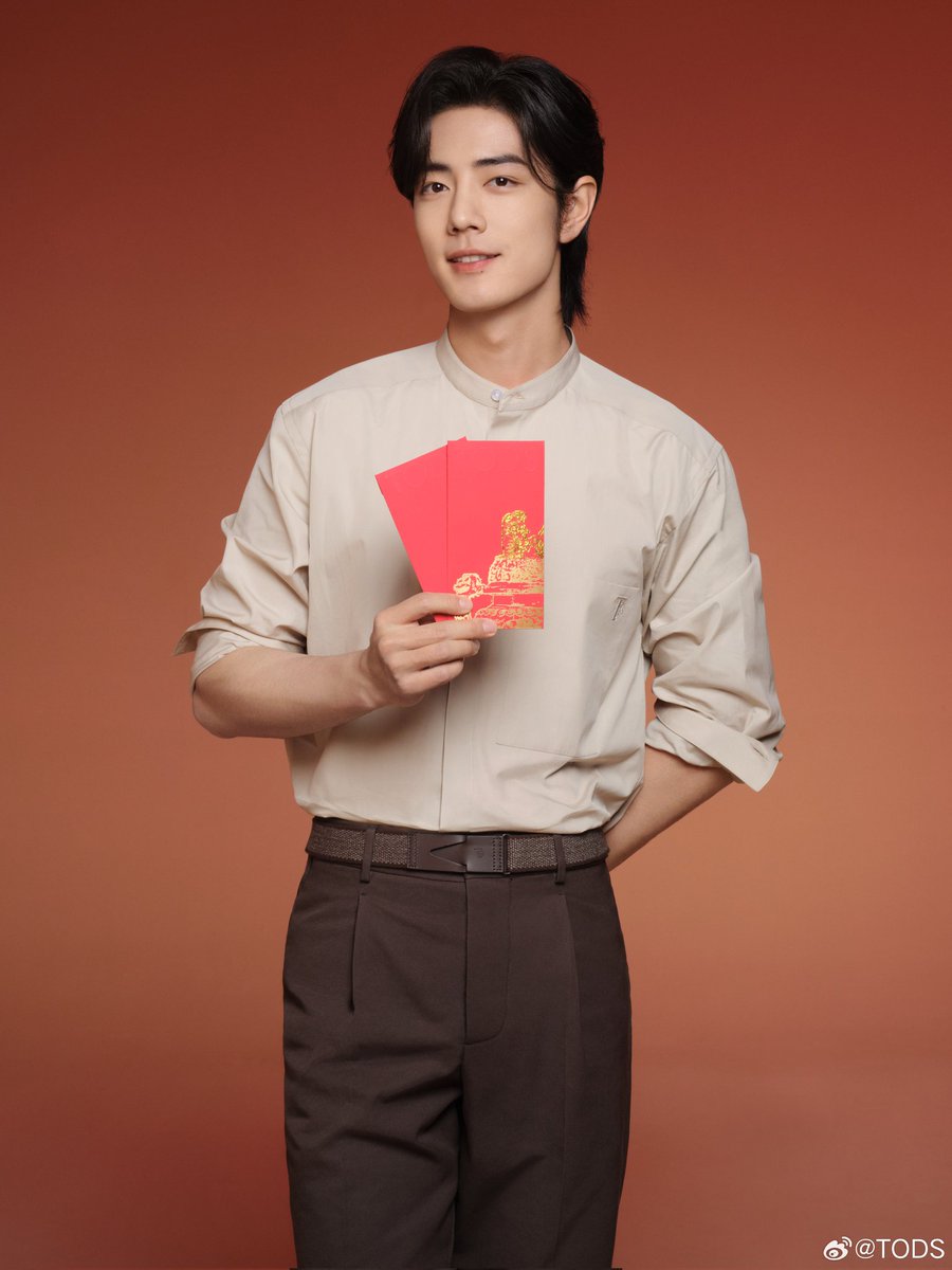 XiaoZhan_OFC's tweet photo. 【240208 Photo】

#XiaoZhan1005NewsPort
#XiaoZhan #肖战 #SeanXiao

TOD’S Weibo updated:

Get global brand ambassador Xiao Zhan's red packet cover, receiving blessings for the new year. https://t.co/M6QT5G2USw