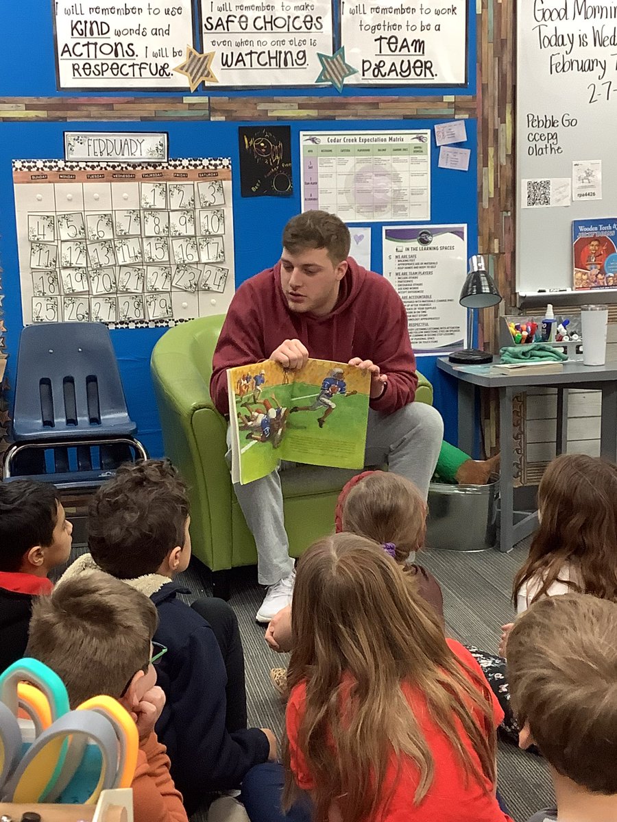 RebeccaD66061's tweet photo. When your PE teacher is your Mystery Reader, your day starts off on an amazing note!  Thanks for visiting, Mr. Biermann! @CCEComets @biermanngabe3 #OPSforwardtogether https://t.co/E3m1I78L9r