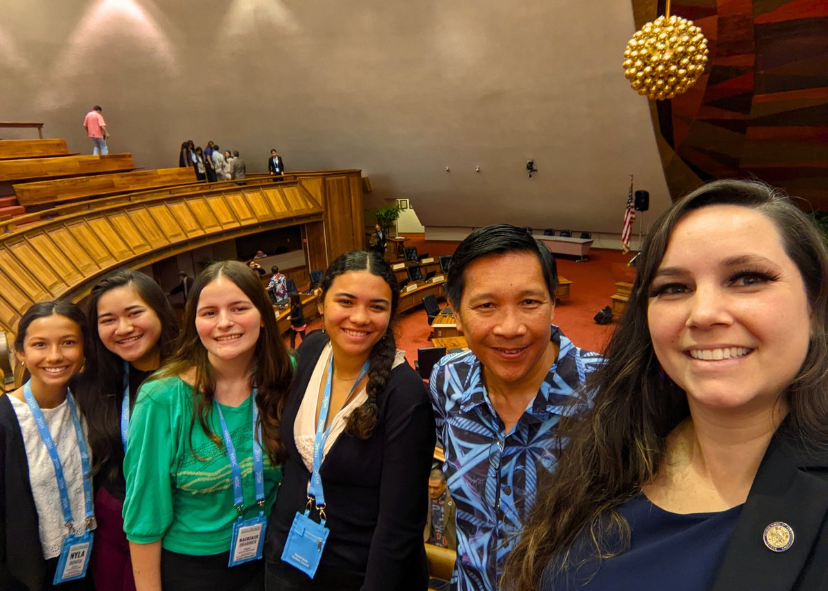 RepNHB's tweet photo. Last week I was excited to welcome back students with the Kalaheo High student council to my office for the second year in a row. It was such a thrill to be able to sit down for a chat with them about some of the bills they're excited about this year!

#RepNHB
#KalaheoHighSchool https://t.co/yZsHGbm4P4