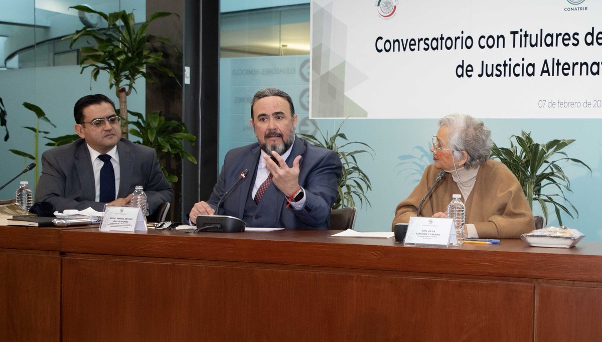 #Comunicado 📄

Tribunales mexicanos conversan en el Senado, sobre justicia alternativa

🔲Hablaron sobre la aplicación de la Ley en la materia, la vigencia de las certificaciones, entre otros temas.

Con el objetivo de resolver dudas y externar los retos ante la entrada en vigor