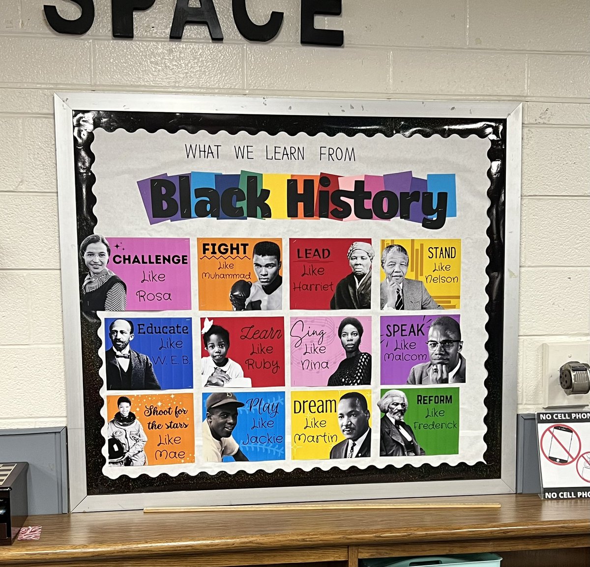 Lisa Buffi (@lisa101888) on Twitter photo We’re celebrating Black History Month in the library! #BlackHistoryMonth #blackhistory #schoolLibrary #lcps24 <a href="/STM_Library/">Sterling MS Library</a> <a href="/SterlingMiddle1/">Sterling MS</a> We’re celebrating Black History Month in the library! #BlackHistoryMonth #blackhistory #schoolLibrary #lcps24 <a href="/STM_Library/">Sterling MS Library</a> <a href="/SterlingMiddle1/">Sterling MS</a>