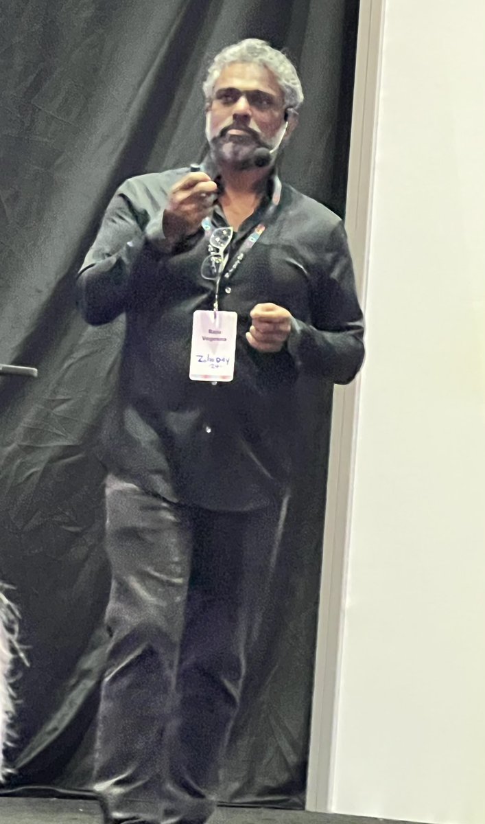 bluefug's tweet photo. “What is the best AI implementation? When the customers don’t even know they are using AI.” - Raju Vegesna @Zoho #ZohoDay24 #ContextualIntelligence https://t.co/itSMhUFEUg