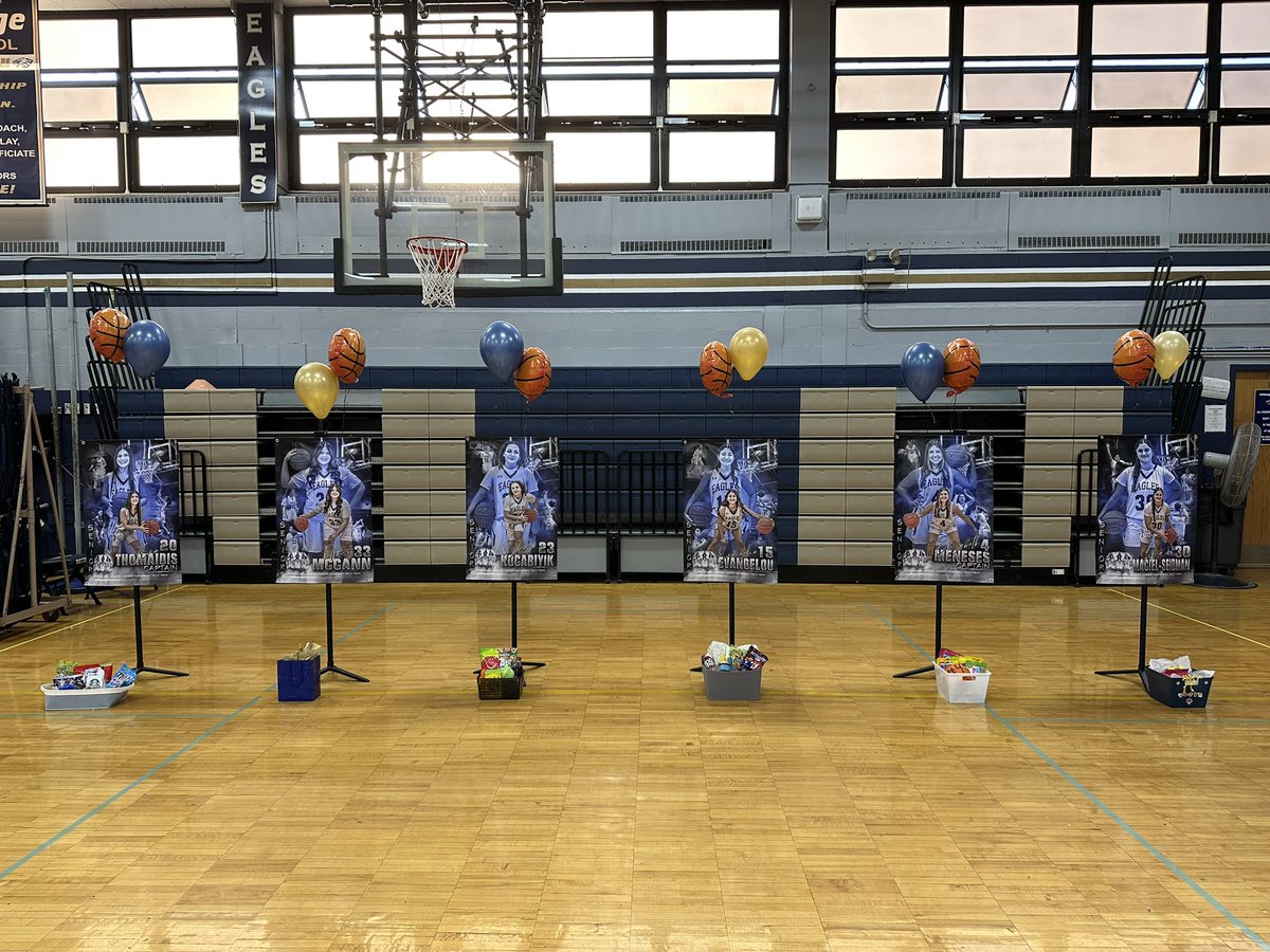 MsDAngioBHS's tweet photo. Congratulations to our Seniors!! Never a dull moment with this crew - enjoy every minute and best of luck! 💙💛 🦅  #WeAreBethpage https://t.co/egMXafDQJA