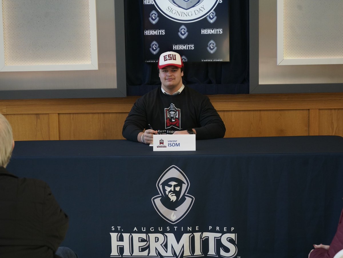Congratulations to Vincent Isom ‘24 for signing his National Letter of Intent to East Stroudsburg University! Your journey here has been fun to watch Vincent, can’t wait to see you succeed at the next level!

#HermitPride 🔝