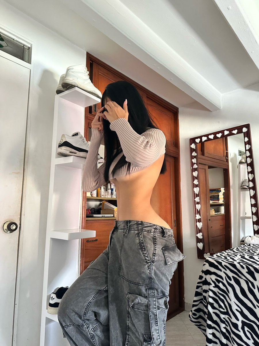 Lindage1605's tweet photo. link en mi descripción 😳💙 

#of #drakevideo #FelizMiercoles https://t.co/PPjlPyk3oj