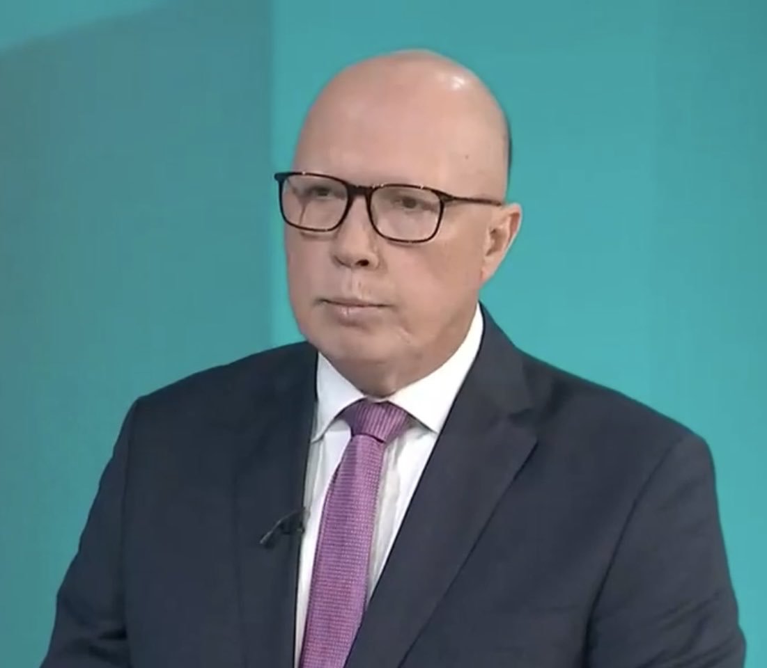 'If it looks like a thug, walks like a thug, and talks like a thug, then it probably is a thug.'

Just sayin'. #auspol #abc730 #ThugDutton