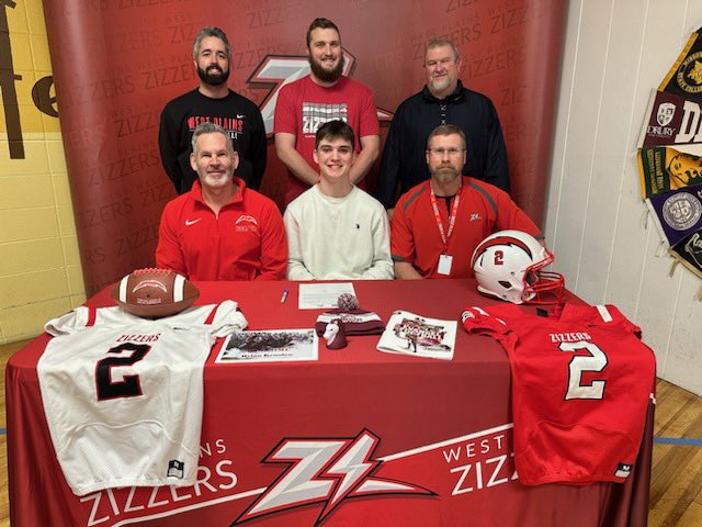 JoelWya43540015's tweet photo. Congrats to Rylan Kenslow on signing with @Evangel_FB today! We are proud of u!! ⚡️🏈 https://t.co/h7WplXxM01
