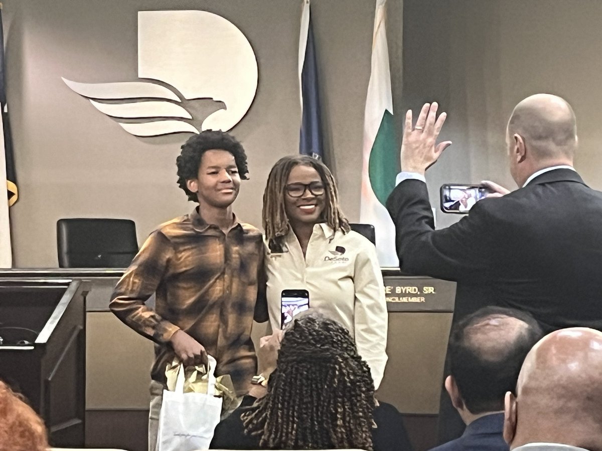 Male Leadership Academy at Desoto West MS (@mlaatwest) on Twitter photo Male Leadership Academy student, Benjamin representing DeSoto West Middle School as the Student Ambassador and giving the pledge at a recent <a href="/desototx/">City of DeSoto</a> City Hall meeting. Thank you for the invite Mayor <a href="/rachellproctor/">Rachel L. Proctor</a> #MLA #WMS #Leadership Male Leadership Academy student, Benjamin representing DeSoto West Middle School as the Student Ambassador and giving the pledge at a recent <a href="/desototx/">City of DeSoto</a> City Hall meeting. Thank you for the invite Mayor <a href="/rachellproctor/">Rachel L. Proctor</a> #MLA #WMS #Leadership