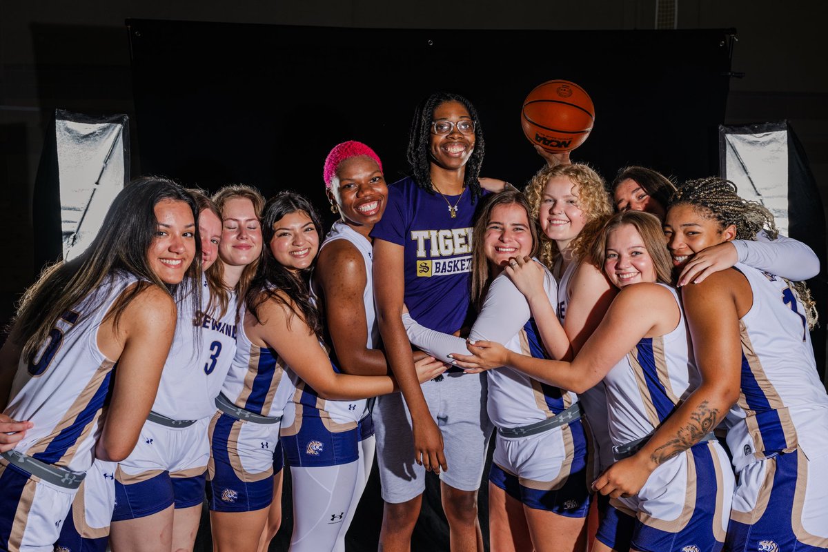 Amanda Dowe tweet media