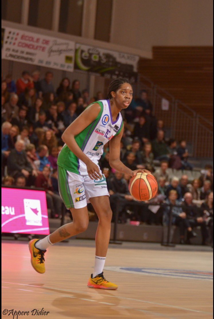 Amanda Dowe tweet media