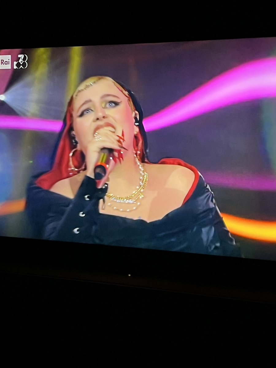 Orgoglio irpino 💚 <a href="/bigmamaalmic/">BigMama</a> 
#Sanremo2024