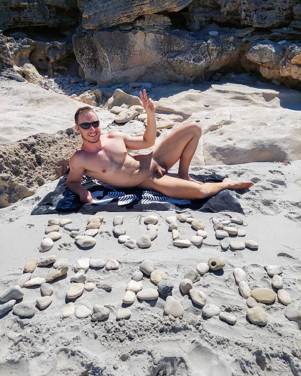 Nudist Jeff tweet media