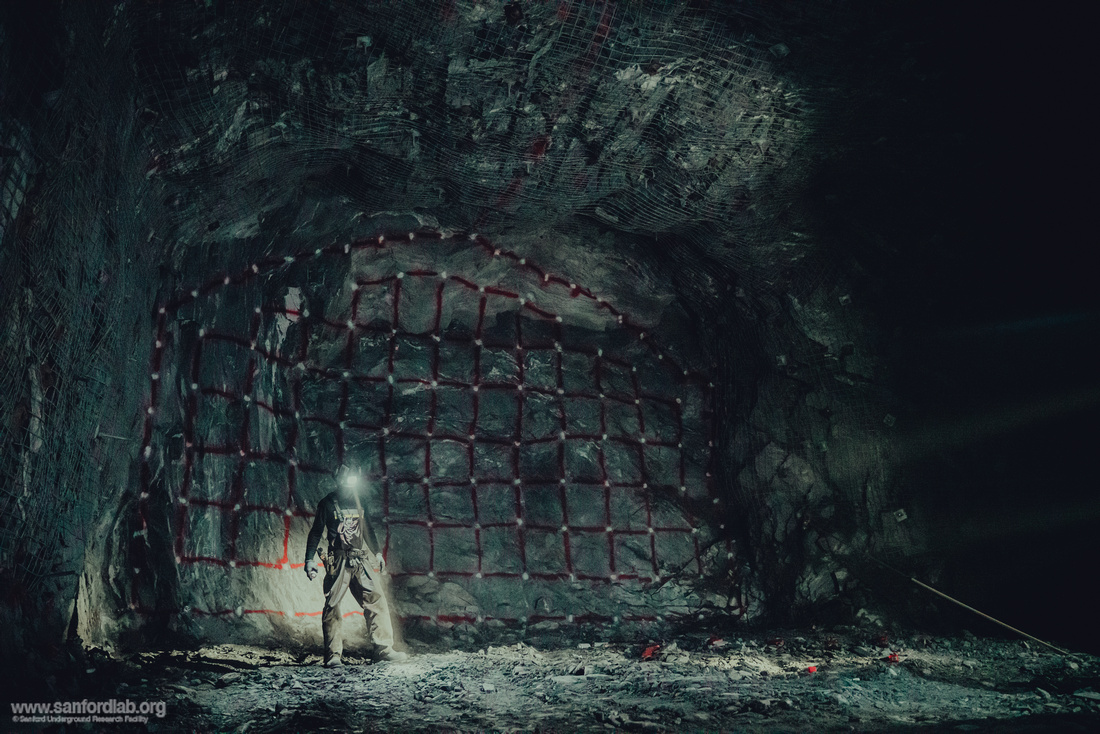 Fermilab's tweet image. Excavation teams have been working since 2021 to carve out the future home of the gigantic particle detectors for @DUNEScience. Now excavation for the colossal caverns is complete! 🙌

📸: Adam Gomez, @Sanfordlab; Matthew Kapust, @sanfordlab
#DUNEscience #DUNEcaverns