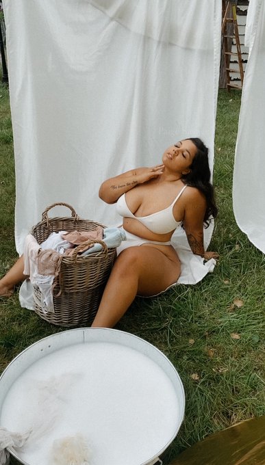 counting down the days till summer ☀️ https://t.co/Duzb47kZZI