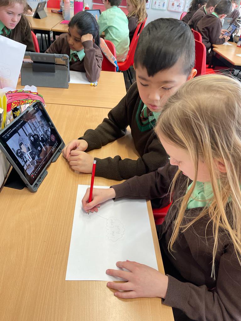 St_Denis_PS's tweet photo. Today, P4 developed their research skills as they examined different people who have shaped Scottish history.  They collated this information, using a mind map, to then feed back to the class! 👏🏼 https://t.co/zwKp6BunC2