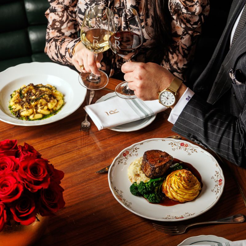 classical963fm's tweet image. Celebrate Valentine’s Day set in the timeless romance of Toronto’s most storied hotel – Fairmont Royal York! Follow us @FairmontRYH and discover our VALENTINES offers in the highlight reel!

#StayIconic #ad