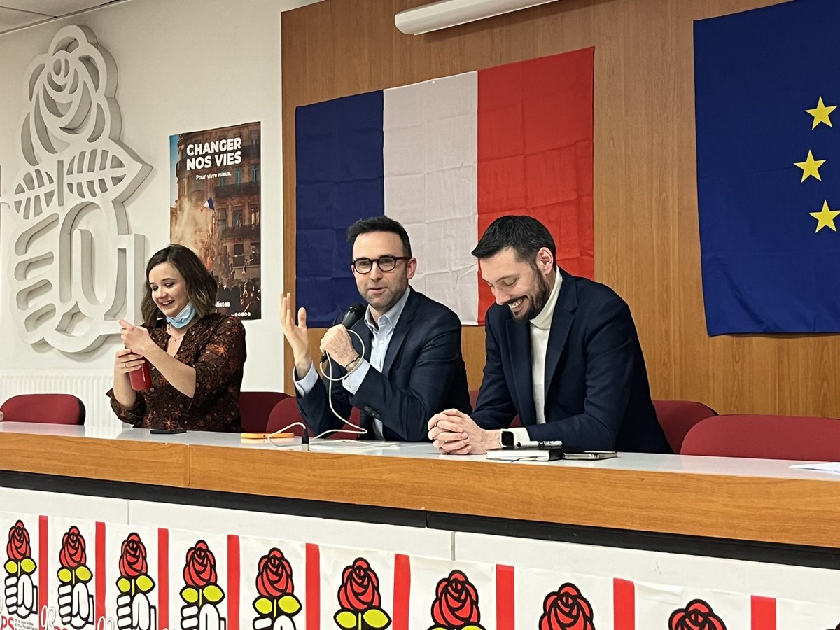 Très heureux d’avoir pu échanger ce soir avec <a href="/fedeps93/">Fédération PS 93</a> autour du droit de mourir dans la dignité et d’y présenter notre revendication pour l’accès aux #SoinsPalliatifs et la légalisation de l’aide active à mourir.
Un grand merci à <a href="/SDernois/">Sophie Dernois</a> et <a href="/mat_monot/">Mathieu Monot</a> d’avoir permis ces