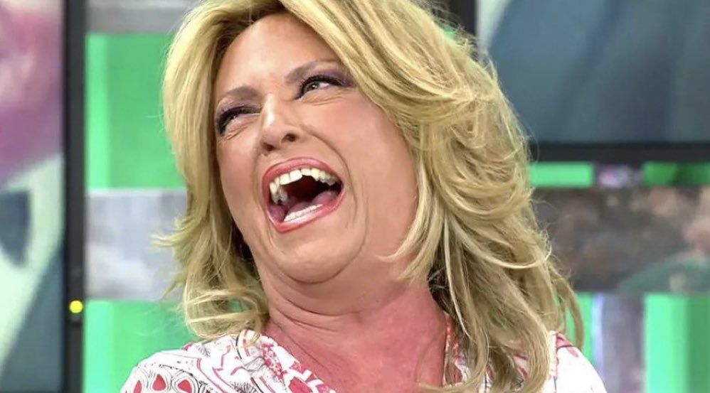 AndreaBorjanaa's tweet photo. MIRA QUE ME MEO QUE LE HAN PUESTO LA CANCIÓN DEL TRACTOR AMARILLO SJDJJFJDJD #LaIslaDeLasTentaciones6 https://t.co/nrYXH13SWw