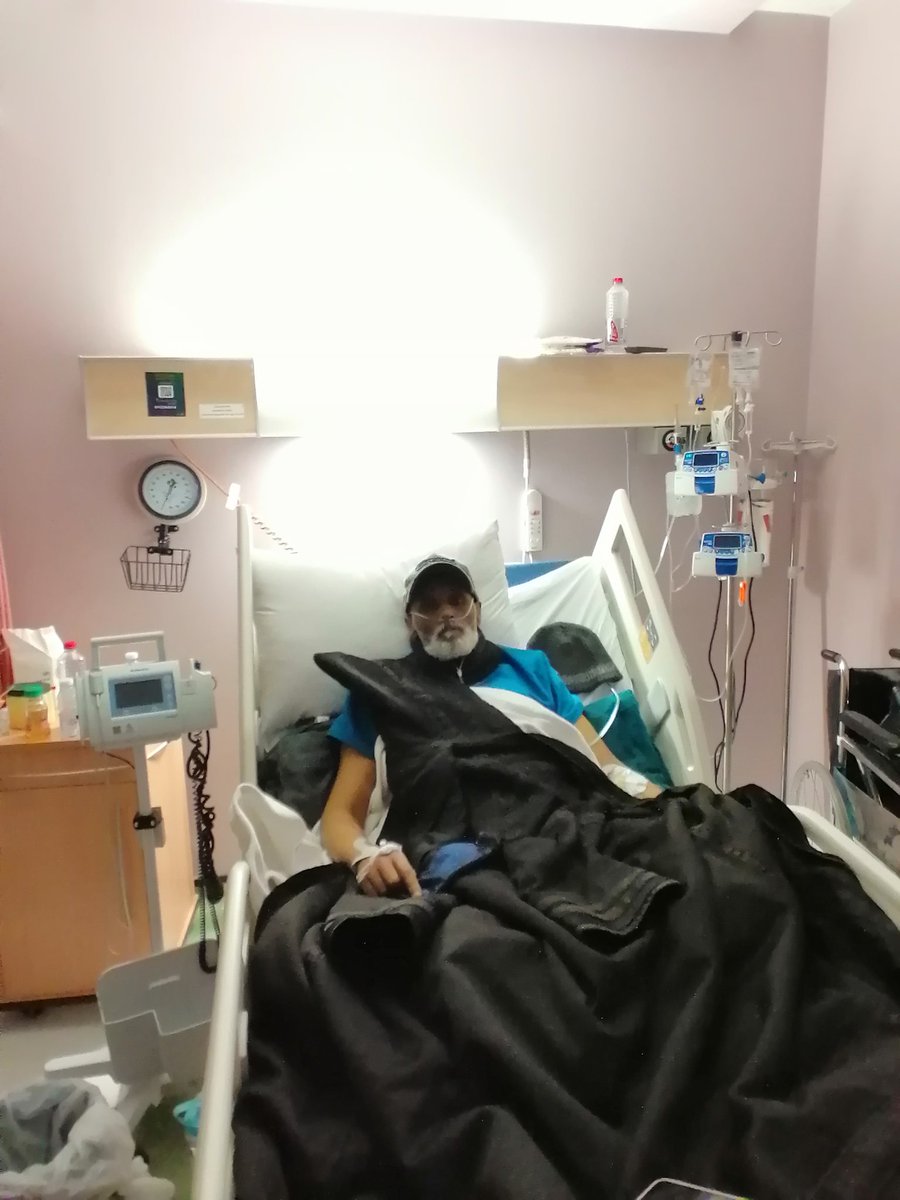 إلهي انت القائل ادعوني استجب لكم فانا عبدك العاصي ولي ذنوب كثيره ومعاصي عظيمة واني مقر بها فأغفرها لي إلهي اني ابرأ من حولي وقوتي في مواجهة هذا العضال والوذ اليك في التغلب عليه فاللهم اكفني اياه بما شئت  اللهم ارزقنا بأشعث اغبر لو اقسم على الله لأبره ان يقرأ دعائي ويأمن عليه