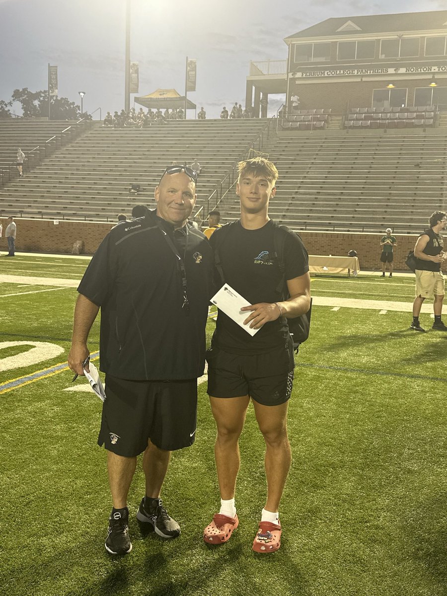 eligillespie04's tweet photo. Blessed to have received my first official offer from Ferrum College!! @FerrumFootball @FerrumCollege https://t.co/5k2AkPZj9l