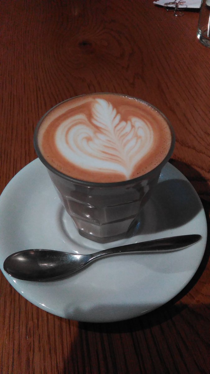 さっきこの垢入れなくて焦った